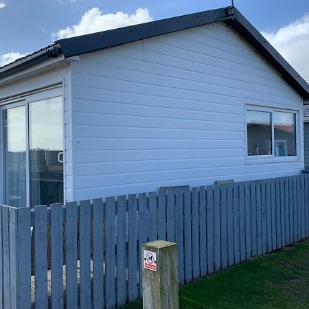 Pirates Cove Holiday Chalet Бридлингтън Екстериор снимка